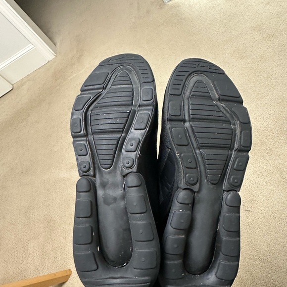 Nike Black Air Max 270 Sneakers - Picture 5 of 6